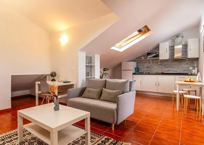 Ribeiro's House, New With Amazing Sunsets Arco da Calheta (Madeira)