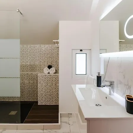 Апартаменты Ribeiro's House, New With Amazing Sunsets *