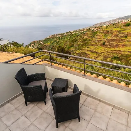 Ribeiro's House, New With Amazing Sunsets Arco da Calheta (Madeira)
