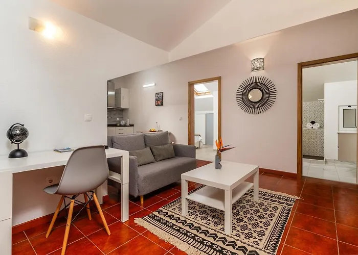 Ribeiro's House, New With Amazing Sunsets Arco da Calheta (Madeira)